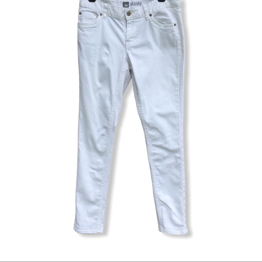 Mossimo white skinny jeans 8R